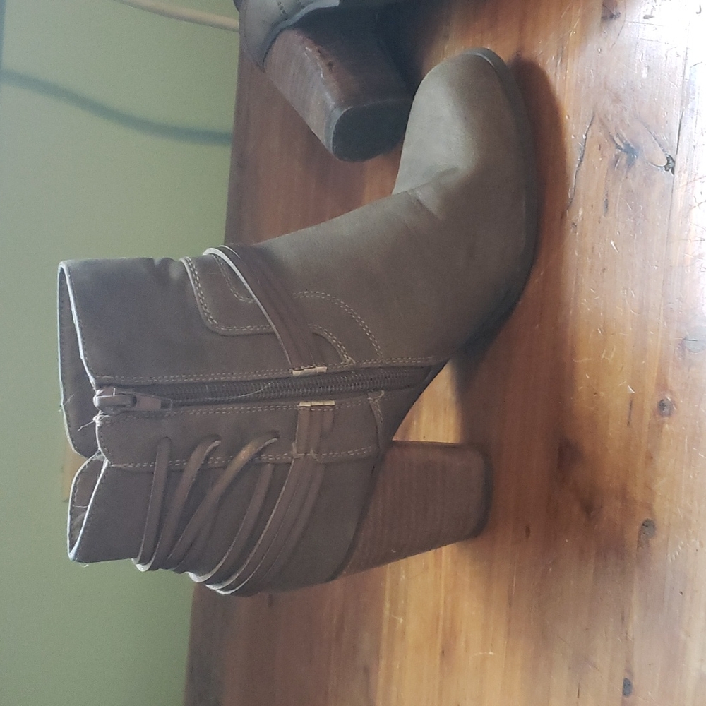 Madden girl booties - Picture 4 of 5